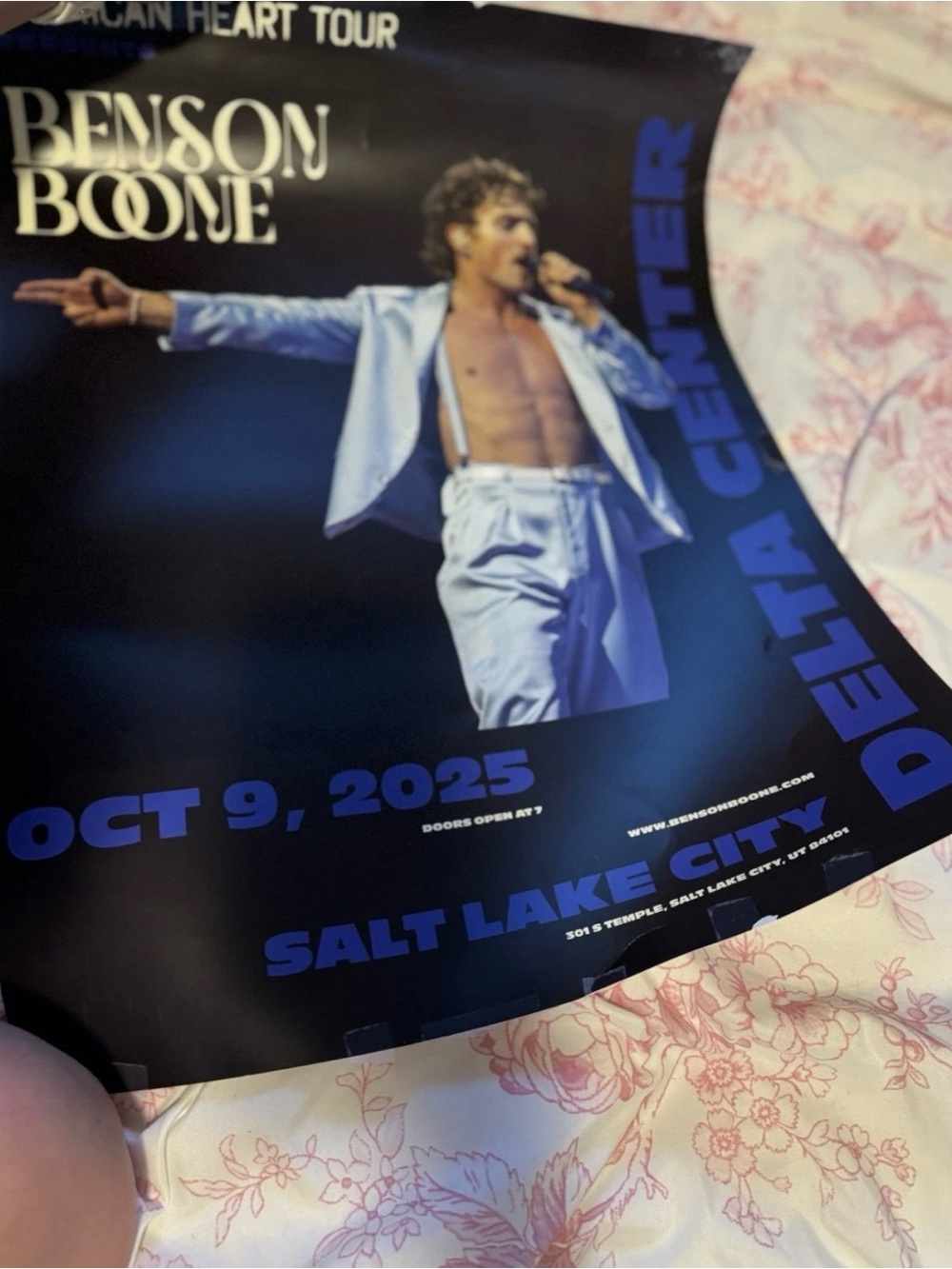 Benson Boone Tour Poster - Black & Blue